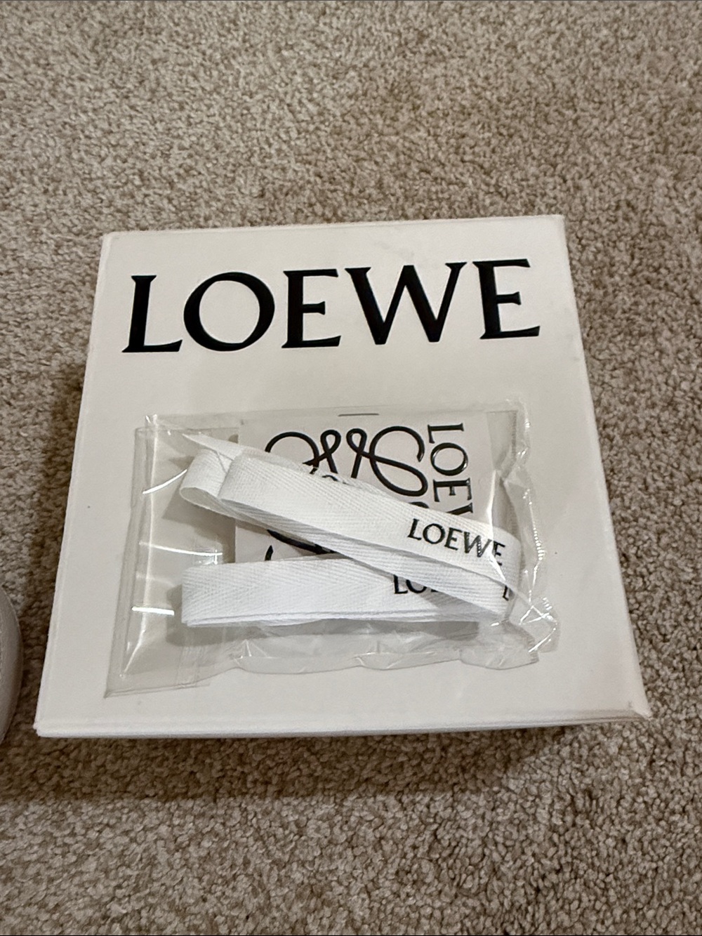 Loewe Cream and Tan Leather Belt with Silver Anagram Buckle 80/32 - Picture 2 of 6